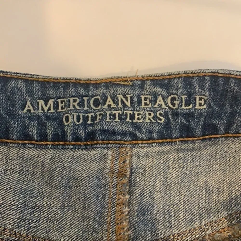 American Eagle high rise shortie denim shorts size 4